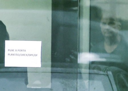 Moraes e Dino votam por manter prisão preventiva de Jair Bolsonaro após violação de monitoramento