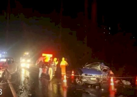Família inteira de MS morre em acidente entre carro e caminhonete em SP