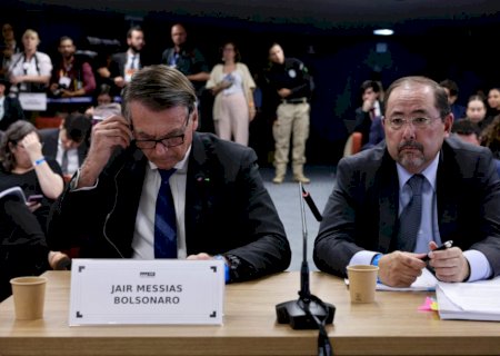 Defesa de Bolsonaro apresenta embargos infringentes para reverter condenação por tentativa de golpe