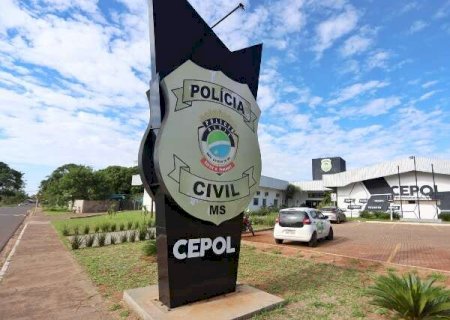 Motorista &eacute; arremessado em cerca e morre ap&oacute;s capotagem