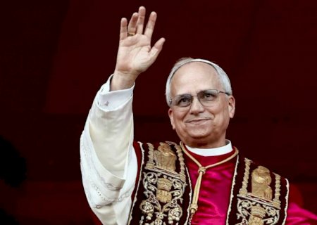 Papa leão XIV pede que fiéis abandonem a indiferença diante da desigualdade e da guerra de Gaza