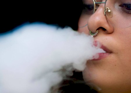 Nicotina é tóxica para o coração em vapes, narguilés ou cigarros, concluem pesquisadores