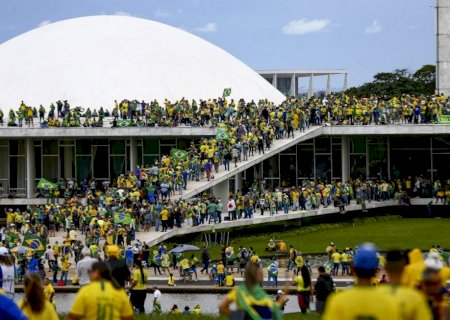 Argentina decide extraditar 5 brasileiros foragidos do 8 de Janeiro