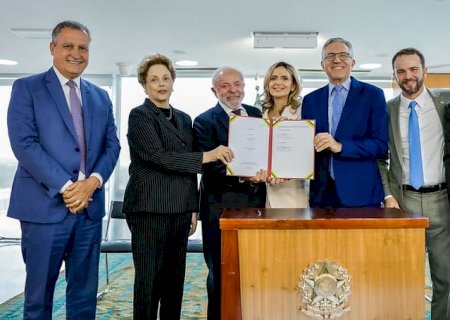 Lula lança Rede Nacional de Hospitais Inteligentes e cobra urgência na execução do projeto