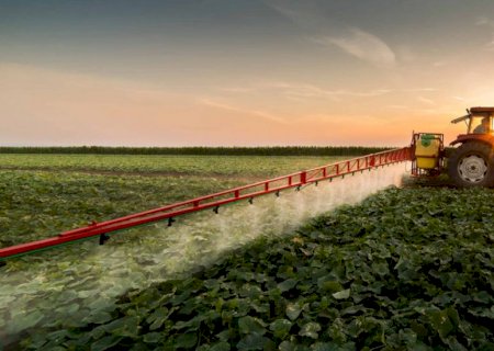 Governo lança plano para banir “agrotóxicos ultra perigosos em breve”, afirma ministro