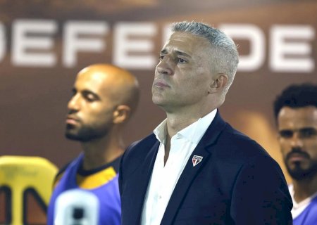 Reforços e paciência com estrelas: como Crespo enxerga necessidades do São Paulo
