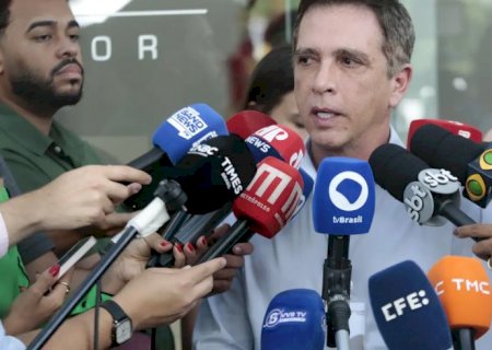 Médico de Bolsonaro confirma traumatismo craniano leve