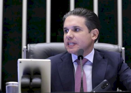 Após novas tarifas de Trump, Hugo Motta anuncia votação de acordo entre Mercosul e União Europeia