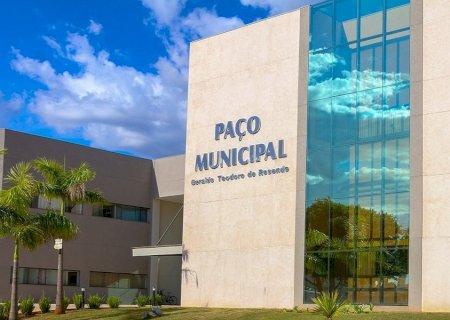 Prefeito de Nova Andradina nomeia novos aprovados em concurso para cargos na Saúde e Administração