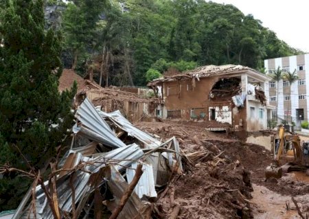 Lula deve sobrevoar áreas afetadas pelas chuvas em MG neste sábado