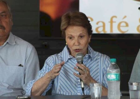 Adriane sofre injusti&ccedil;a por situa&ccedil;&atilde;o herdada, diz senadora Tereza
