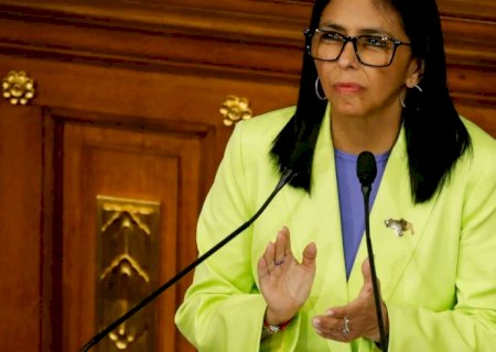 Delcy Rodríguez apresenta proposta de anistia geral na Venezuela