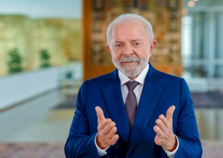 Lula defende fim da escala 6×1 e afirma ser ‘uma pauta da mulher brasileira’