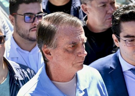 Bolsonaro divulga carta da prisão, defende Michelle e pede fim de críticas internas