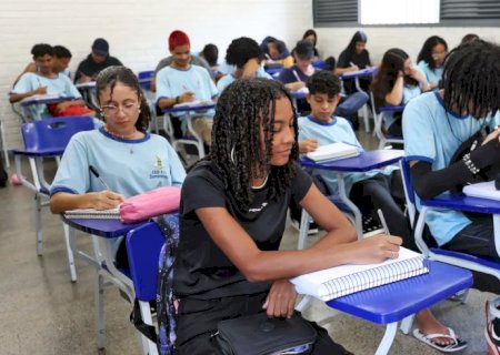 Pagamento da 1ª parcela do programa Pé-de-Meia começa nesta segunda
