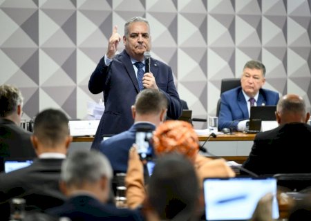 CPMI do INSS rejeita relatório que pedia indiciamento de 'Lulinha'