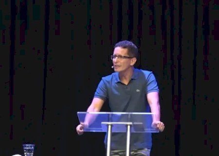 Pastor recebe moção de apoio da Câmara após ter pregação atacada por vereadores