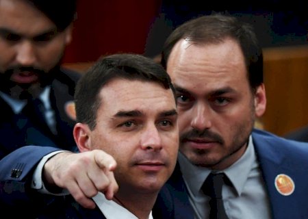 PT aciona TSE contra Flávio e Carlos Bolsonaro por fake news e campanha antecipada