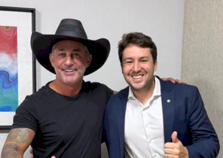 “Mais Louco do Brasil” pode disputar o Governo de MS como vice em nova articulação política