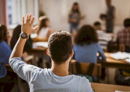 Pesquisa aponta que sucesso nos estudos está ligado à prática religiosa