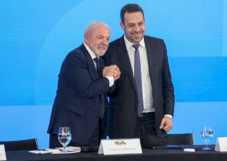 PSOL recusa federação com PT para eleições de 2026