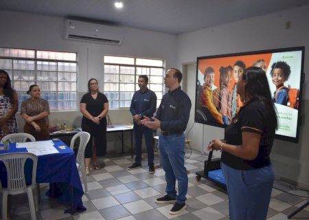 Parceria entre Sicredi e Prefeitura de Batayporã leva educação financeira para estudantes