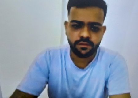 Homem que matou ex-namorada na porta de funerária é condenado a 33 anos