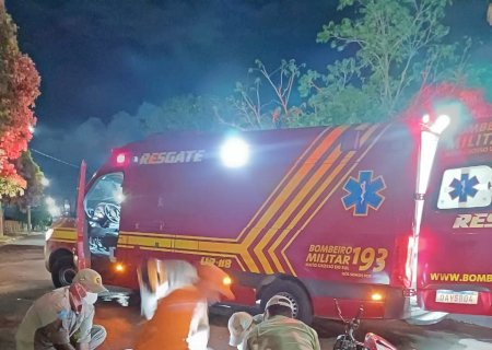 Motociclista fica ferido após perder controle da moto ao lado do quartel dos Bombeiros em Nova Andradina