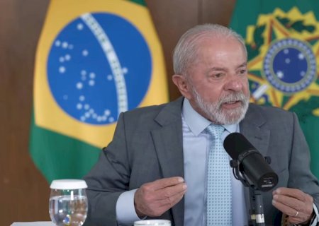 Lula diz que Trump se intromete em eleições e critica uso de IA para ‘foto’ de Jesus