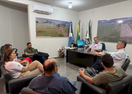 Em reunião, deputado Hashioka fortalece diálogo com vereadores de Nova Andradina