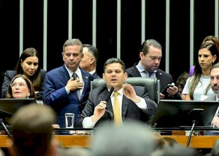 Congresso derruba veto ao PL da Dosimetria com apoio da bancada de MS