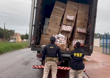 Carga de “mudança' que saiu de Dourados é interceptada com 30 mil maços de cigarros