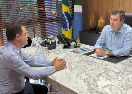 Menos impostos: governador define subsídio para baixar preço do diesel em MS