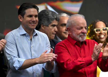 Os recados de Lula a Motta durante almoço no Planalto