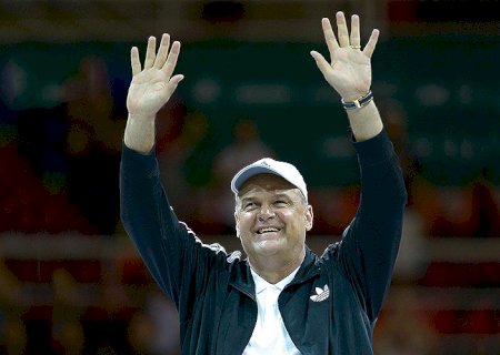 Oscar Schmidt: a jornada da lenda do basquete contra o câncer de cérebro