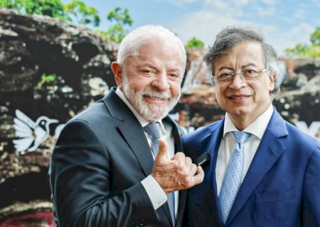 Presidente da Colômbia defende Pix após críticas dos EUA