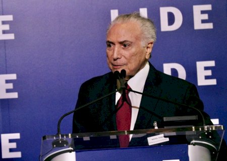 Temer exalta legado de seu governo em fala na APM: ‘Nós entregamos o país em ordem’