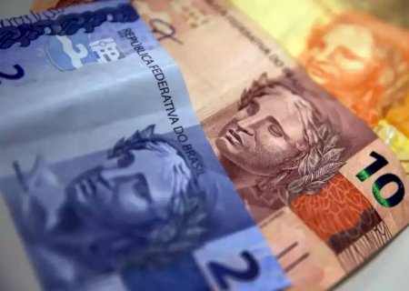 Aposentados e pensionistas do INSS começam a receber o 13&ordm; nesta sexta