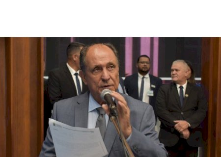 Deputado Zé Teixeira articula construção de praça em Campo Grande
