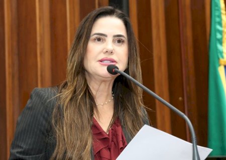 Deputada Mara Caseiro questiona situação das famílias de Porto Caiuá                  Moradores terão que deixar suas casas