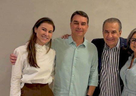 O esforço do clã Bolsonaro para selar o apoio dos evangélicos nas eleições de 2026
