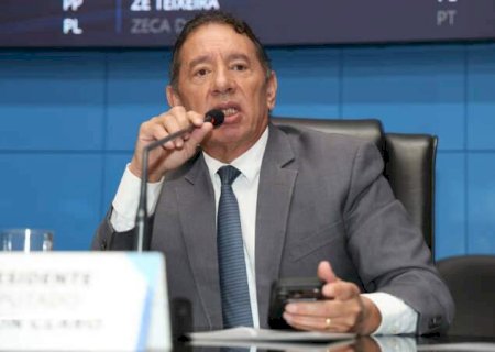 Troca de deputados será imediata após notificação, diz presidente da Assembleia