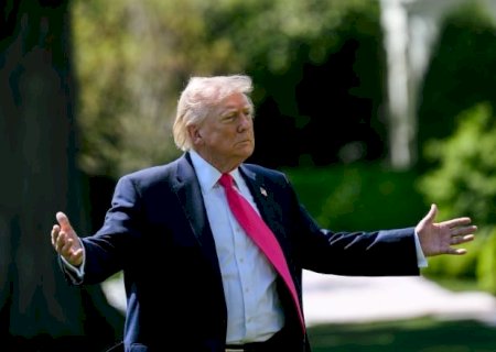 Trump acusa Irã de fazer “jogo de cena” na mídia e diz que regime busca acordo no particular