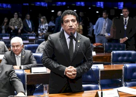 Técnica de enfermagem diz ter sido agredida por Magno Malta em hospital; senador nega