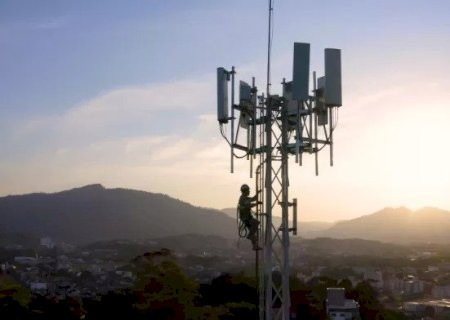 Para Jaime Verruck, ampliar telefonia móvel é sinônimo de integração territorial