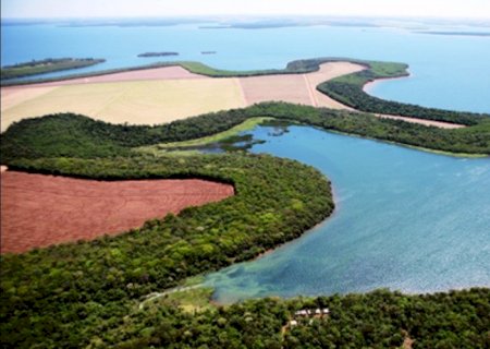 Paraguai quer usar Itaipu para fabricar fertilizante verde com investimento de US$ 665 milhões