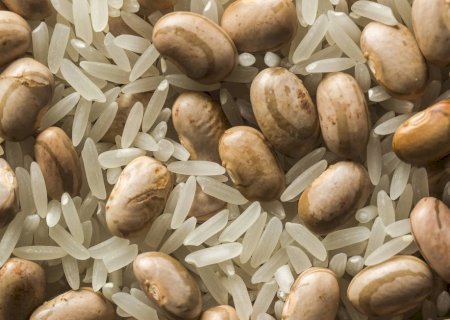 Nutricionistas rebatem críticas e defendem consumo de arroz com feijão