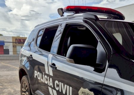 Mulher é presa em decorrência de investigação por lavagem de dinheiro
