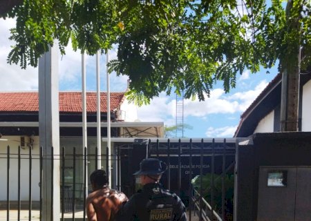 Homem é preso após matar vítima a facadas na zona rural de Ivinhema