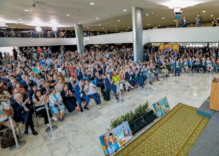 Em prol do objetivo eleitoral, Lula ‘sacrifica’ aliados e interesses partidários